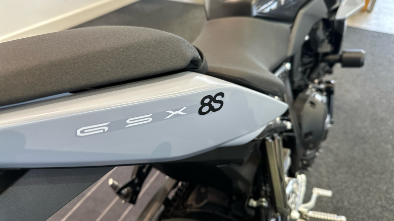 Suzuki Gsx-S GSX800RQM4 (24MY)